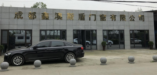 ��������x�ܸ߶˶����T�� �c�ΰ�˹���T���_�ɑ�(zh��n)�Ժ���