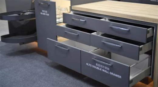 ������(l��)���s�@�f(w��n)��10���L(zh��ng)�ں�����(ji��ng)