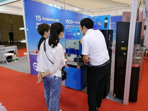 ֱ�������ú��Ͻ����b�䲩�[��(hu��) ����У�@�ǻ۽�Q����¡������