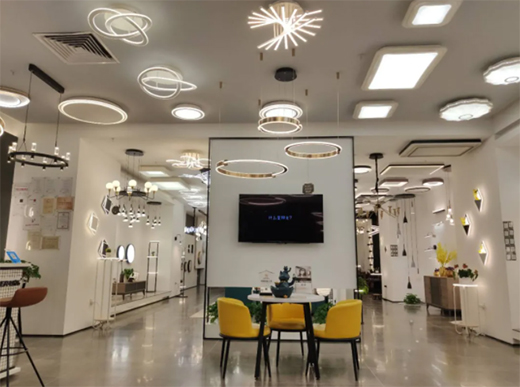 �x���ɂ�������L(f��ng)���L(zh��ng)�����(y��ng)����