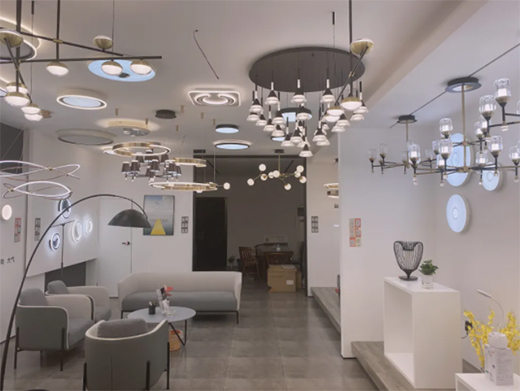 �x���ɂ�������L(f��ng)���L(zh��ng)�����(y��ng)����