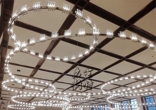 һ��M���������ğ���������g���Ƴ���ͬ�Շ�