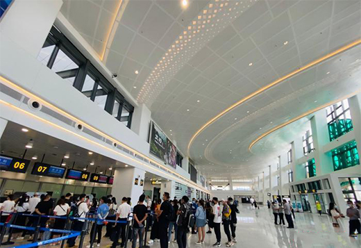 “駝峰航線”云南保山機場新航站樓正式投入使用