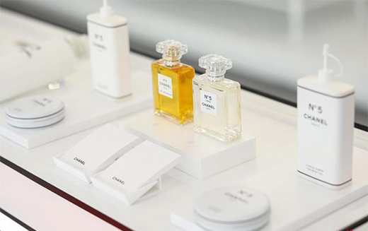 �ļ����£������e(cu��)�^���o(h��)�w��Ʒ�µ���u