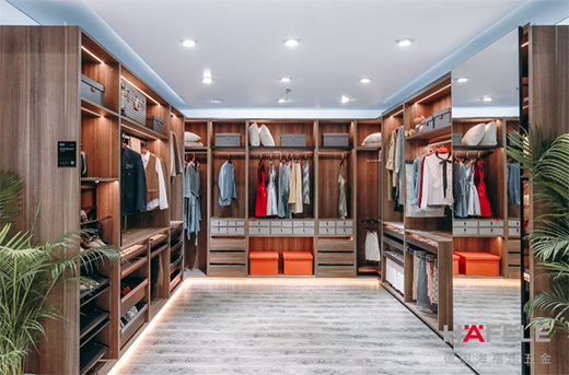 CBDչ�M�Еr| ģ�K���ռ{��ԽסԽ�ϰa���N����ñ�g