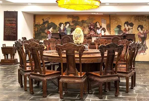 大紅酸枝家具，將進(jìn)入“定制化”時(shí)代