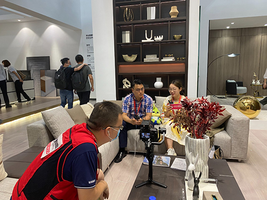 �Ì��������Ҿӽ������˳��˺��Ќ�(sh��)��Ȧ��