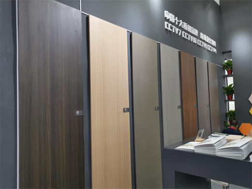 2021�V�ݽ������A�M��Ļ �S�~���ҫ�I�L��