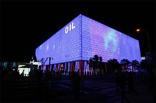 夜景亮化設計豐富了人們的夜間活動