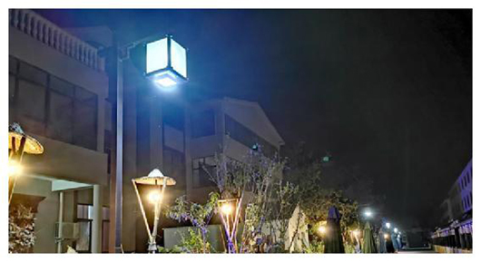 �Ҟ�Ⱥ���k���£�СС·���������l(xi��ng)���Ҹ�·