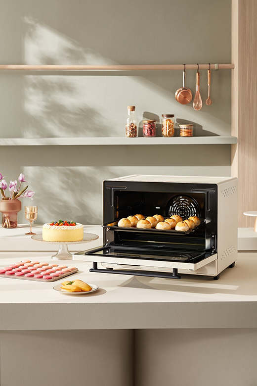 長(zhǎng)帝年度重磅：大白鯨烤箱，多層同烤讓下廚更高效