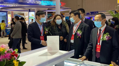 澳柯瑪商用電器多場(chǎng)景解決方案亮相冰博會(huì)