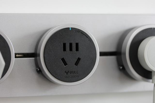 �������Ʒ����(chu��ng)���O(sh��)Ӌ(j��)�Ĺ�ţ�Ƅ�(d��ng)���ڲ���ϵ�y(t��ng)