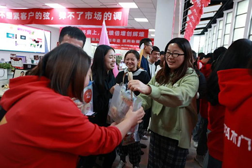 TATAľ�T�pʮһȫ�W(w��ng)�۷e�ɽ��~12.5�|�����T���Ƹ߳�!