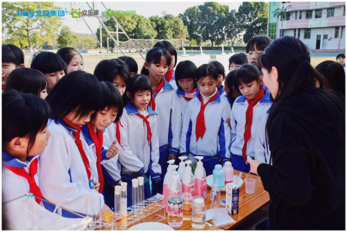 �����l(xi��ng)�����d�����׼��F�y�֋����W(w��ng)�_չ��������У�С�