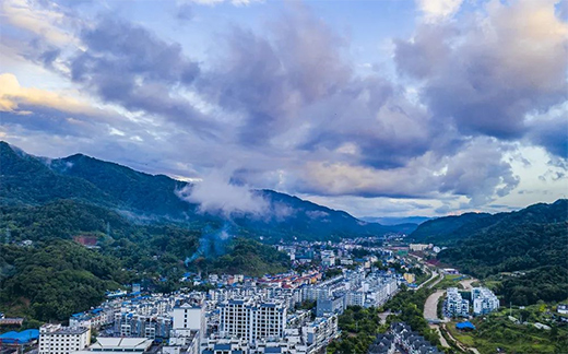 �͵�ʿ��ʯ������Ό�(du��)��(j��ng)�N(xi��o)�̡������R����һ�̡���?