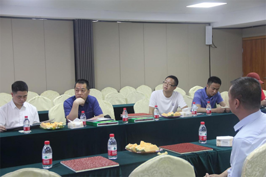 中建五局華南設(shè)計研究院等一行蒞臨遠(yuǎn)洋體育參觀指導(dǎo)