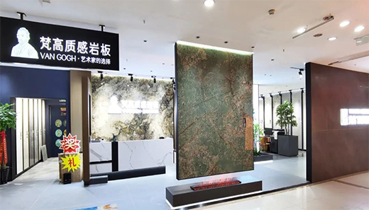 ���`�|(zh��)�Ўr�塤ͩ�l(xi��ng)�꣺�M�M�ҾӸ������������롰�ҡ���ģ��