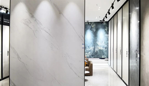 ���`�|(zh��)�Ўr�塤ͩ�l(xi��ng)�꣺�M�M�ҾӸ������������롰�ҡ���ģ��