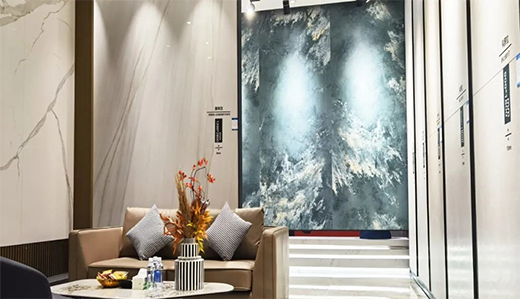 ���`�|(zh��)�Ўr�塤ͩ�l(xi��ng)�꣺�M�M�ҾӸ������������롰�ҡ���ģ��