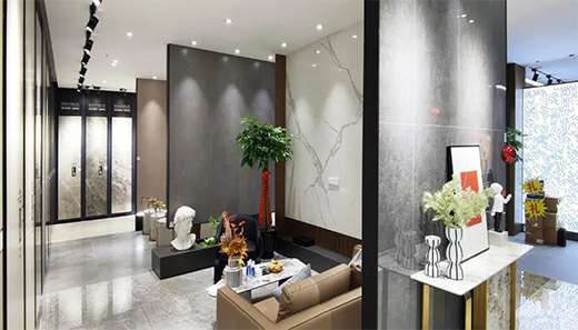 ���`�|(zh��)�Ўr�塤ͩ�l(xi��ng)�꣺�M�M�ҾӸ������������롰�ҡ���ģ��