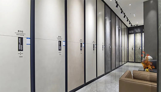 ���`�|(zh��)�Ўr�塤ͩ�l(xi��ng)�꣺�M�M�ҾӸ������������롰�ҡ���ģ��