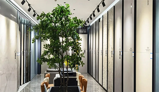 ���`�|(zh��)�Ўr�塤ͩ�l(xi��ng)�꣺�M�M�ҾӸ������������롰�ҡ���ģ��