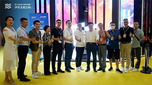 �Wҫ���������ȫ�ݶ�������չ�F(xi��n)����ɫ���L(f��ng)��