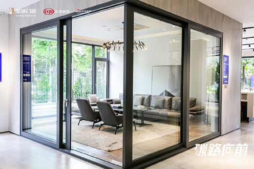 �����������솖(w��n)����(ji��)��ِ�� �����T(m��n)����Gɫ�l(f��)չ�r(sh��)���~�M(j��n)