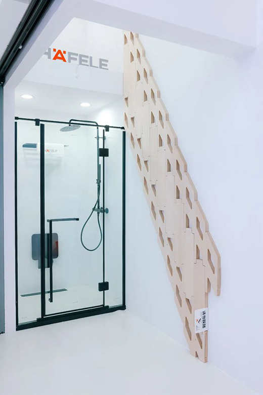 ֱ���𱬬F(xi��n)��(ch��ng)|������(l��)����Ӳ�˹�չ