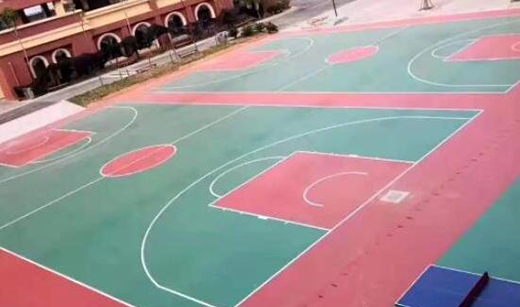 橡膠塑膠球場為什么會起泡，橡膠塑膠球場起泡原因分析