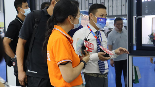 ����ף�R�����T��ϵ�y(t��ng)�Ͼ����Tչ֮�ЈA�M�չ�!