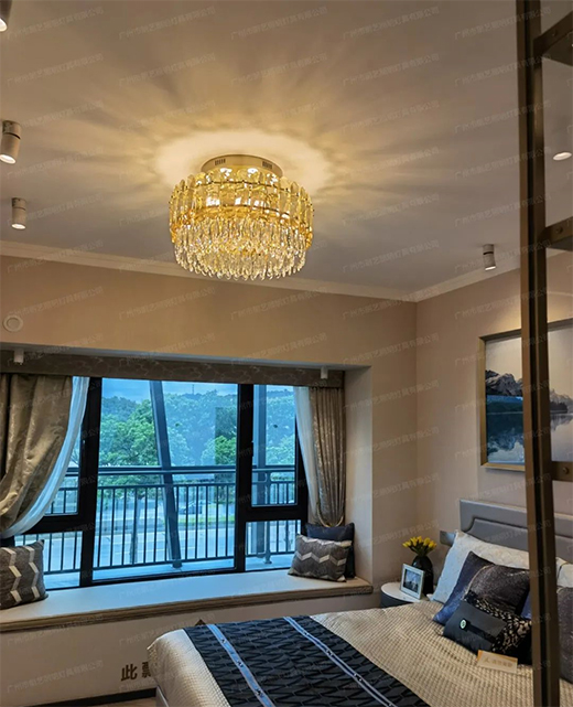 朗藝燈飾，點(diǎn)綴.您.視界