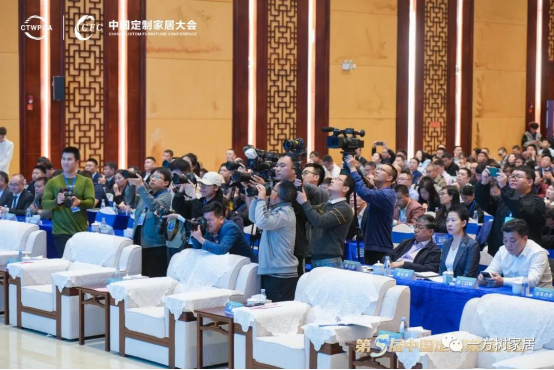 【喜報】一方樹榮獲“中國全屋定制供應(yīng)鏈精板品牌30強(qiáng)”稱號