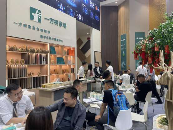 ��Ȼ֮�����Ҿ�֮�ס���һ����ҾӔy�Z¹�@�G�V�ݼҾ�չ!