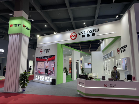 ������(��i)�����������ڰˌý��������x���X�Ͳļ��T(m��n)�����[��(hu��)