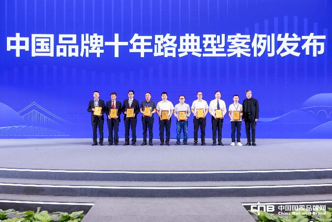 �}��?y��n)����u�������u�����}����P��