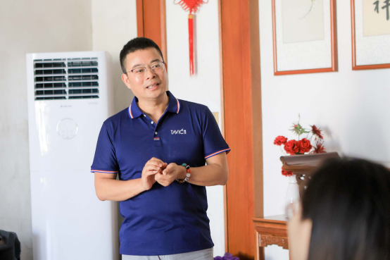 �����ǆ���•ͬ�Ĺ��A��̩����������վ������(hu��)�A�M�ɹ�