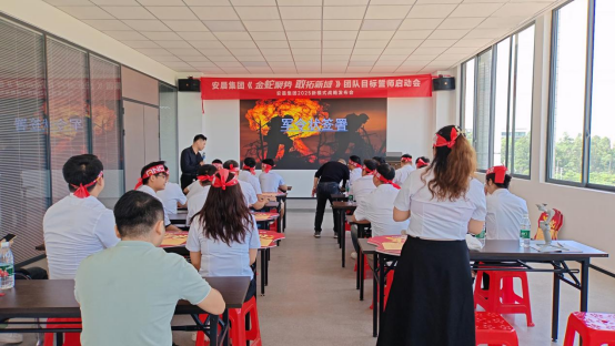 �������F2025��(zh��n)���Ď������߾ۄ������������������T���¼oԪ