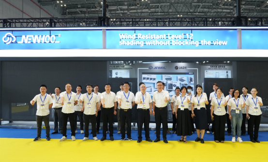 晾百年防風(fēng)卷簾新品閃耀R+T ASIA展，全球共鑒遮陽科技新高度